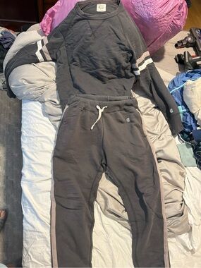 Todd Snyder/Champion Charcoal Jogger suit with light Stripe - Cozy Athletic